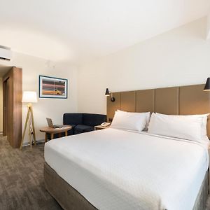 Habitación Estándar con Cama Queen